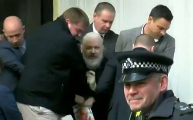 Julian Assange arrestado.