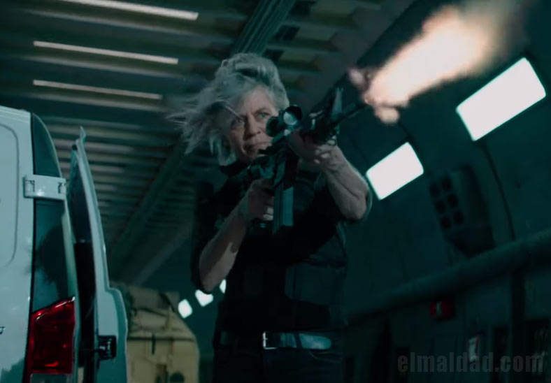 Sarah Connor con todo en Terminator: Dark Fate.