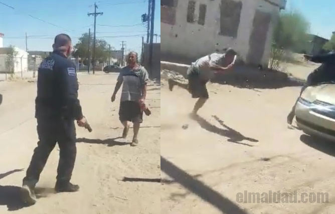 Policía se enfrenta a hombre con arma blanca.