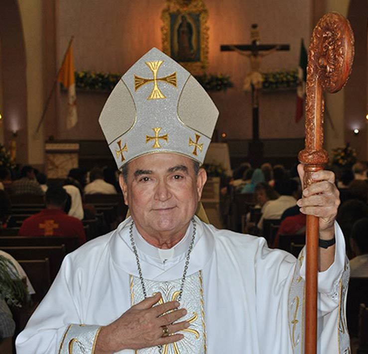 Isidro Macías, obispo de Mexicali.