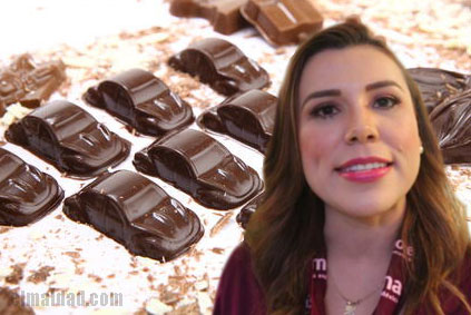 Marina del Pilar le llama "vaquetones" a propietarios de carros chocolate de lujo.