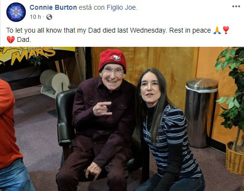 Connie Burton dando la lamentable noticia en Facebook.