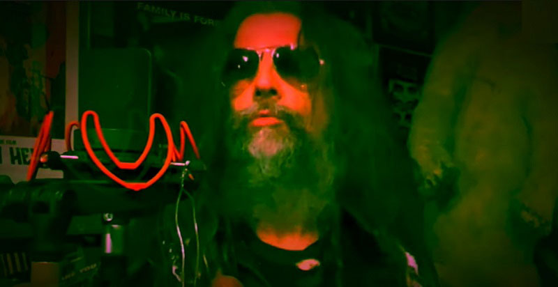 Captura de pantalla del video clip de Rob Zombie.