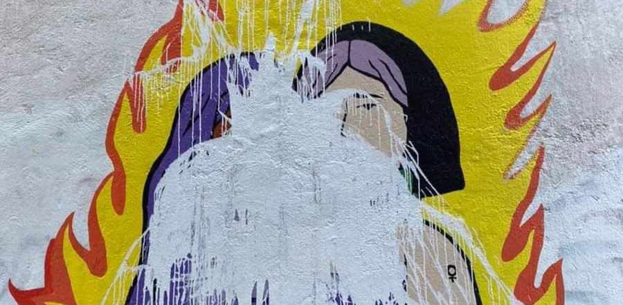 Mural feminista cubierto por ciudadanos de Chetumal, Quintana Roo.