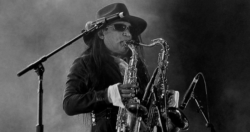 Descanse en paz, Sax.