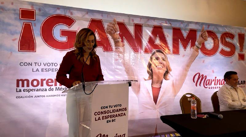 Marina del Pilar festejando antes de tiempo.