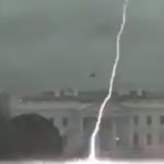 Cae un rayo cerca de la Casa Blanca provocando la muerte de 3 personas.