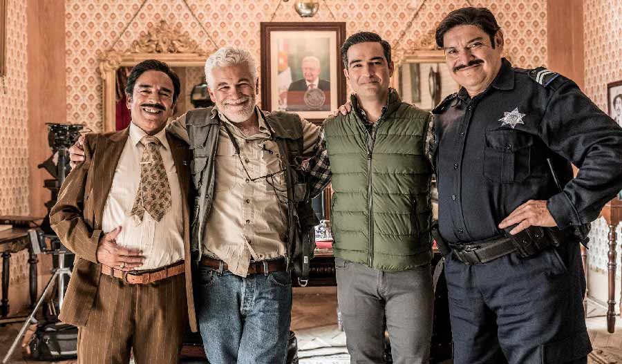 Rodaje de ¡Que Viva México! De izquierda a derecha: Damián Alcázar, Luis Estrada, Poncho Herrera y Joaquín Cosío.