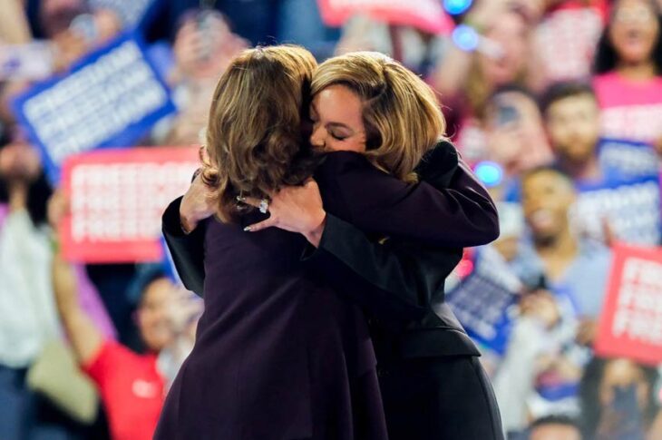 El abrazo entre Kamala Harris y Beyoncé.