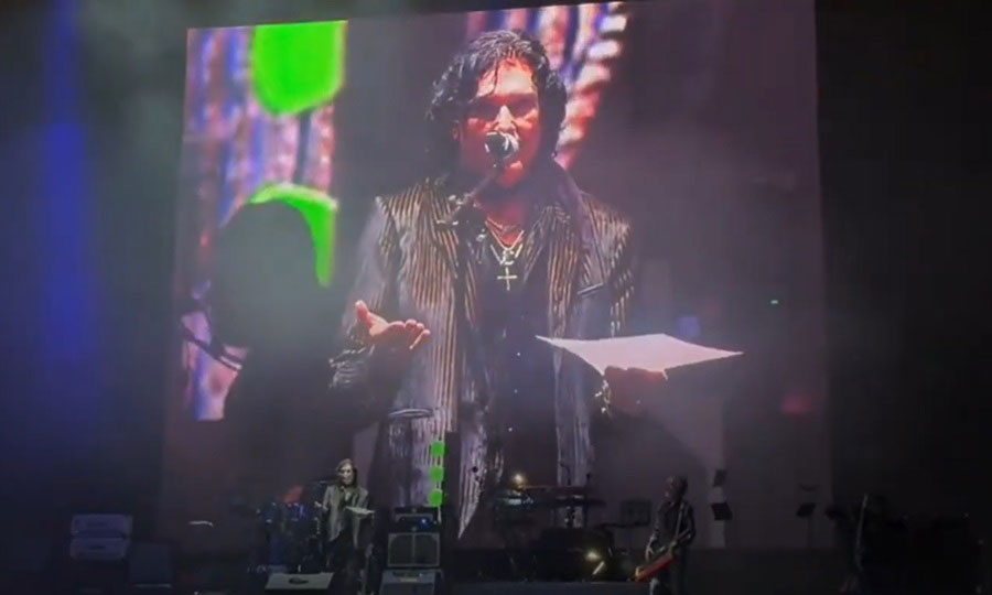 Caifanes en concierto en el palacio de los deportes en la CDMX.