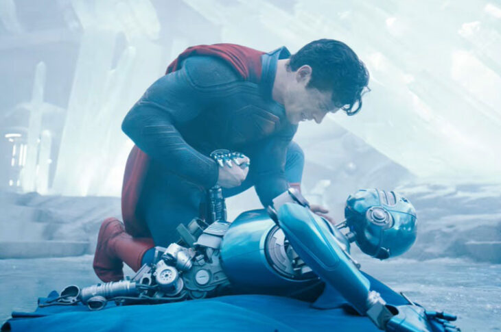 Captura de pantalla del avance de Superman.