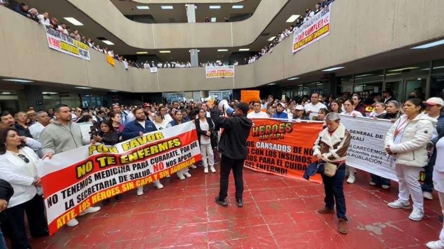 Trabajadores de la salud en manifestación. Imagen: El Cachanilla.