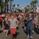 Captura de pantalla del trailer de la tercera parte de la sexta temporada de Cobra Kai.