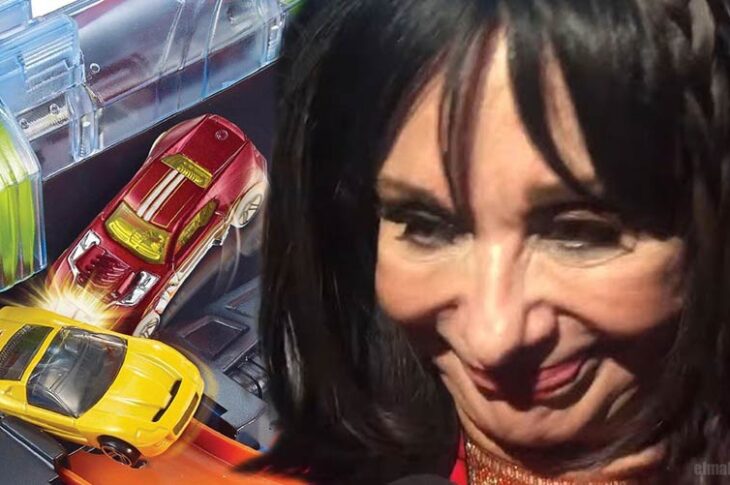 Choque de carritos Hot Wheels y Norma Bustamante.