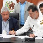 Ciudadano y el senador pedorro.