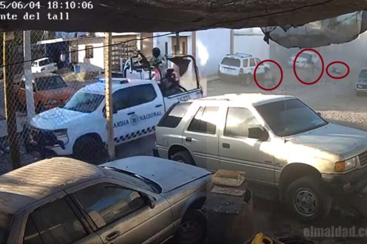 Guardia Nacional en friega en una calle de Tijuana.