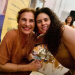 Beatriz Gutiérrez Müller y Luisa Alcalde.