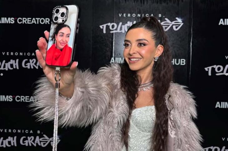 Veronica B, la tiktokera fuera de la realidad.