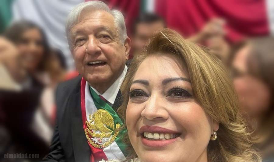 AMLO en su toma como presidente y Ana Karina Rojo Pimentel.
