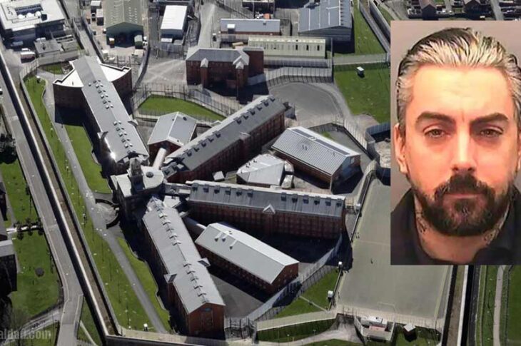 Cárcel en Inglaterra e Ian Watkins.