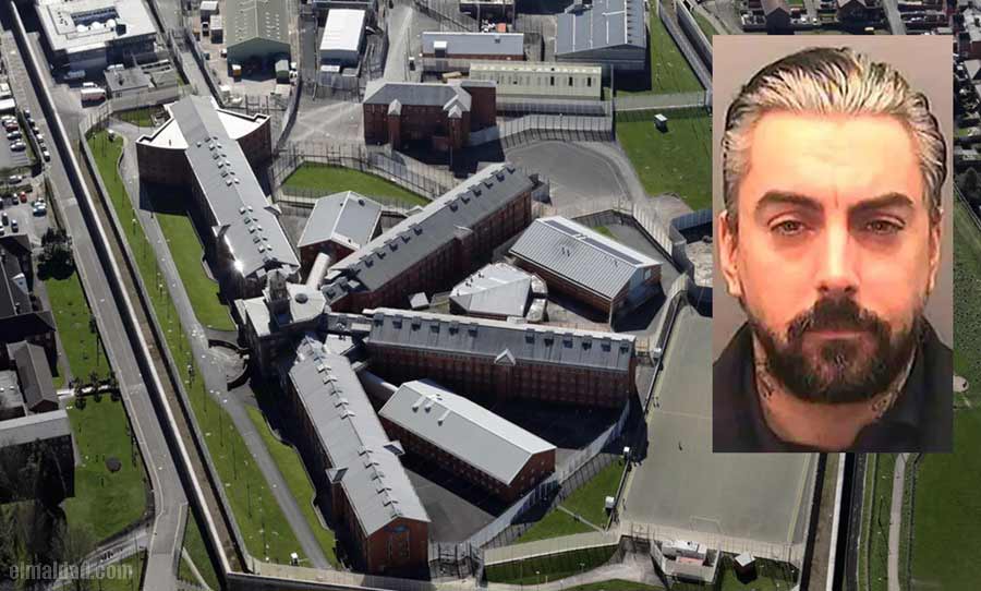 Cárcel en Inglaterra e Ian Watkins.