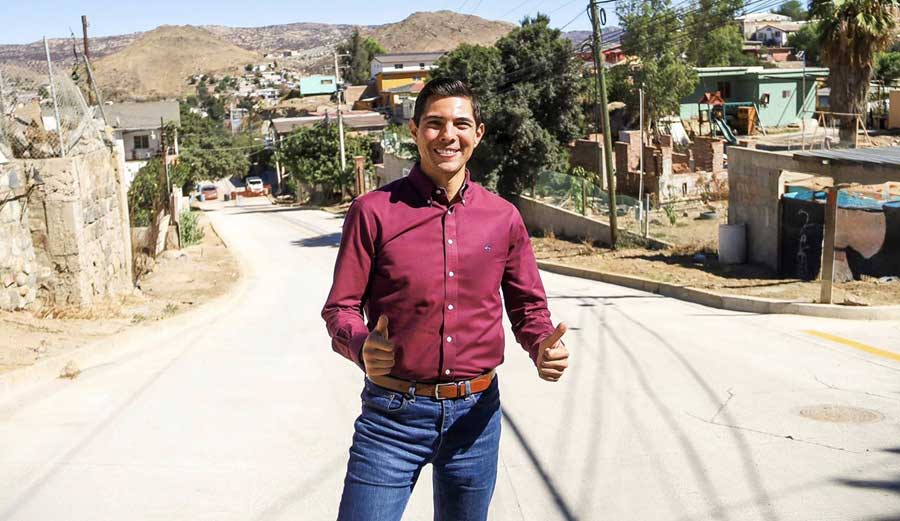 Román Cota, presidente municipal de Tecate.