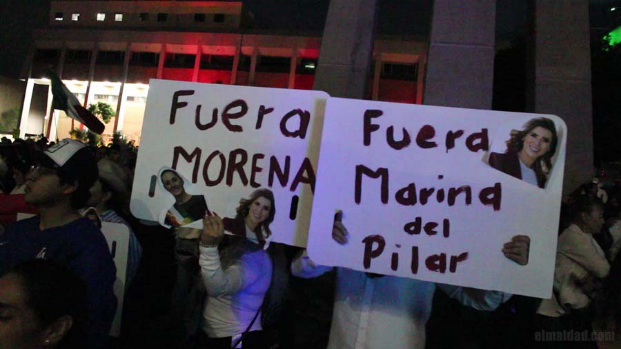 Consignas en la manifestación.