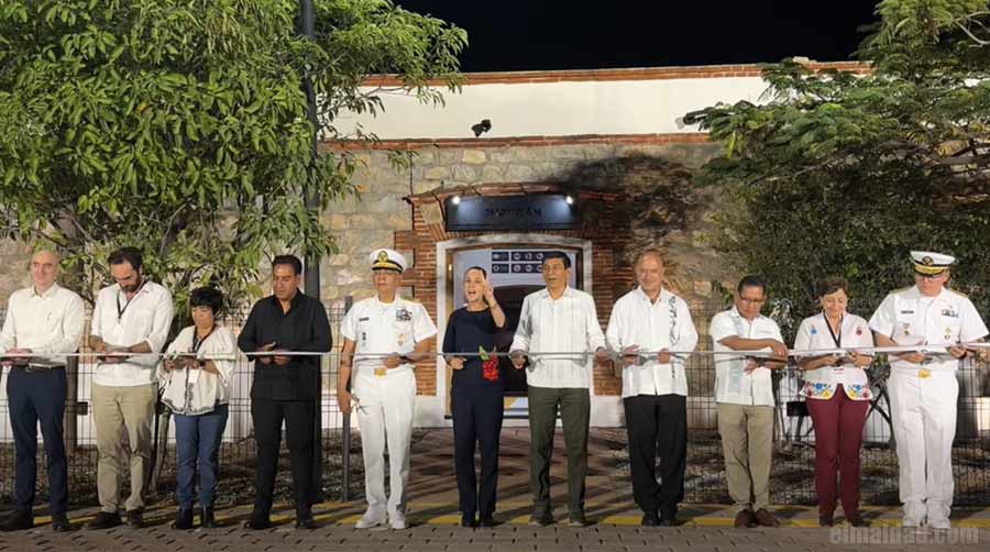 Claudia Sheinbaum y su pandilla cortando el listón.