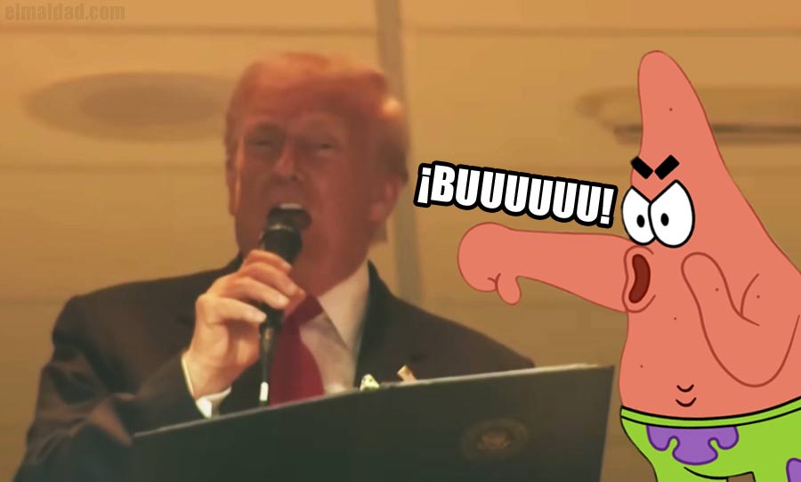 Trump y Patricio Estrella abucheando al presidente.