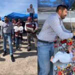 Armando Ayala en un tianguis de Tijuana.