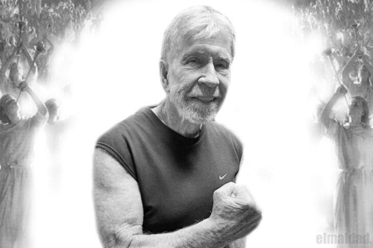 Chuck Norris llegando al cielo.