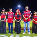 Layda Sansores en el estadio.