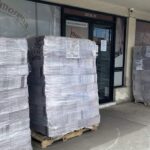 Periódico Regeneración afuera de las oficinas de Morena en Mexicali.