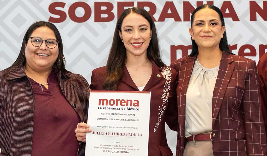 Citlalli Hernández, Julieta Ramírez y Ariadna Montiel.